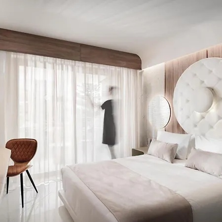 Nautilux By Mage Rethymno (Crete)