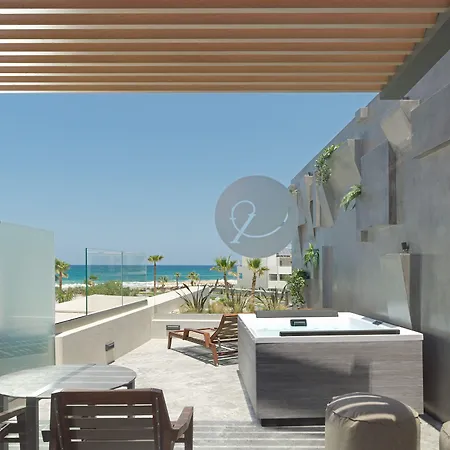 מלון Nautilux By Mage 5*